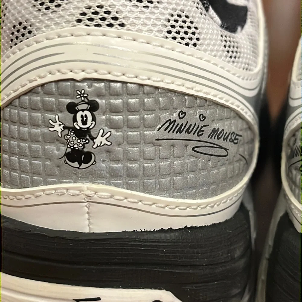 New Balance 860 W860DIS5 Minnie Mouse Run Disney Shoes Sneakers Women’s 5 D Wide